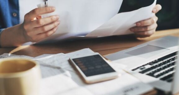 Retard du gérant de SARL pour faire approuver les comptes : une infraction ?