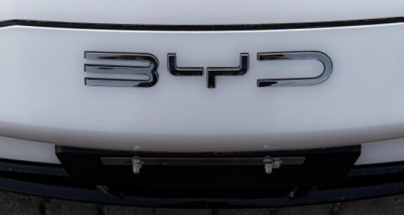 BYD dévoile un système de recharge ultra-rapide