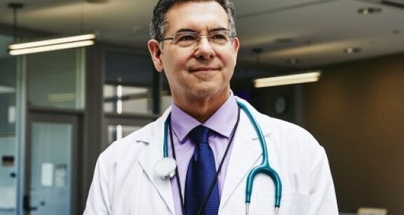 Médecins : une incitation au cumul emploi-retraite