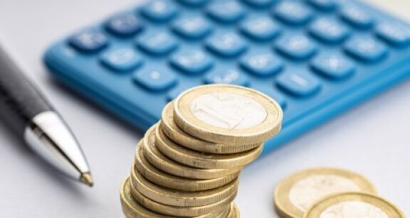 Réductions des cotisations sociales patronales en 2025 : les dernières précisions