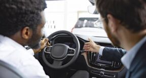 Certification inexacte du kilométrage par le vendeur professionnel d’un véhicule