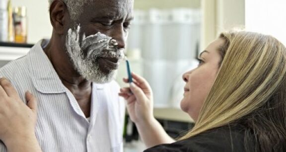 Aide à domicile : de nombreuses anomalies constatées par la DGCCRF