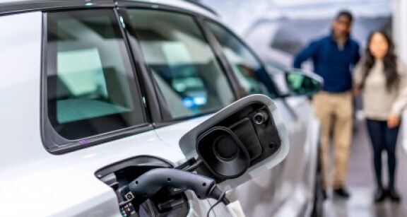 Plus de 40 % des voitures vendues dans le monde en 2030 seront électriques