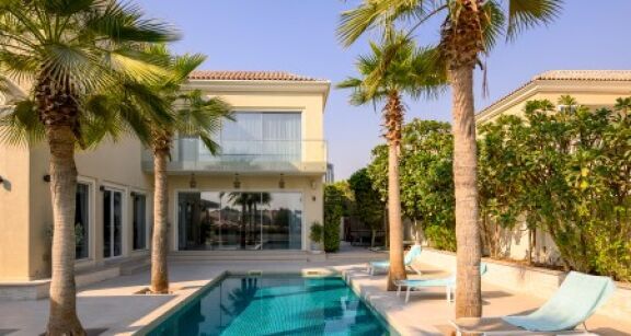 Locations saisonnières : des réservations au beau fixe pour l’été malgré la hausse des tarifs