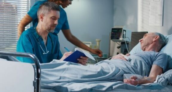 Légalisation de l’aide active à mourir : les médecins majoritairement favorables