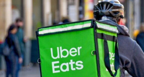 Une rémunération minimale mise en place chez Uber Eats…