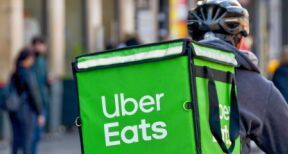 Une rémunération minimale mise en place chez Uber Eats…