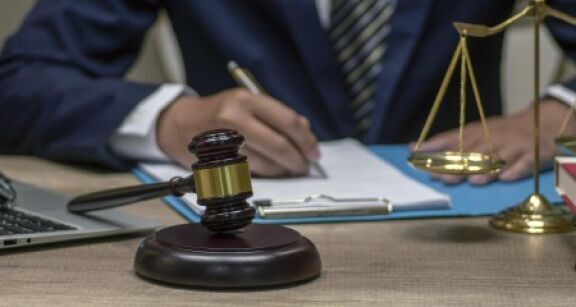 Commissaires de justice : précisions sur la nouvelle procédure de saisie des rémunérations