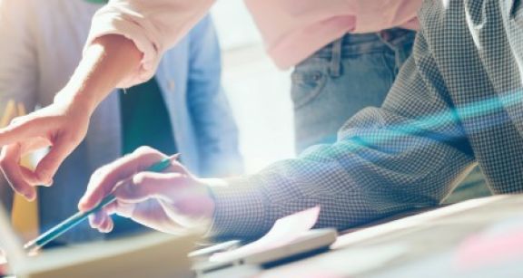 Un crédit d’impôt de taxe sur les salaires pour les associations