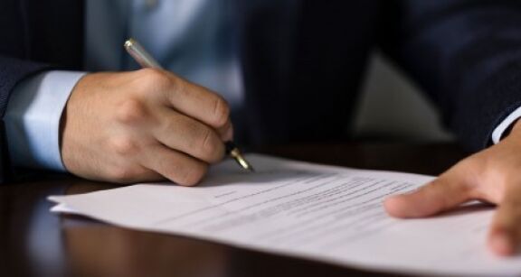 Vente d’un local commercial : le locataire bénéficie-t-il toujours d’un droit de préemption ?