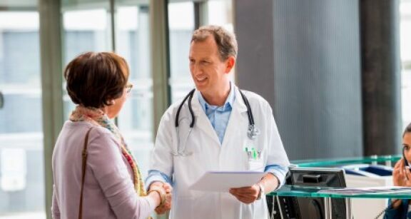 Professionnels de santé : une loi pour renforcer leur sécurité