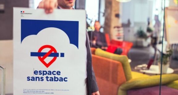 Interdiction de fumer sur le lieu de travail : vos affiches sont-elles à jour ?