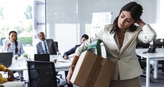 Charge de travail excessive : attention à la démission !