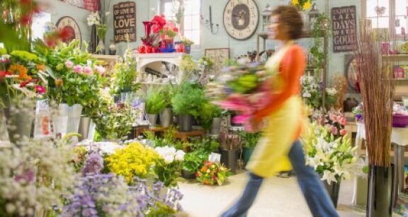 Céder deux établissements d’un fonds artisanal à un même acheteur : quelle exonération fiscale ?