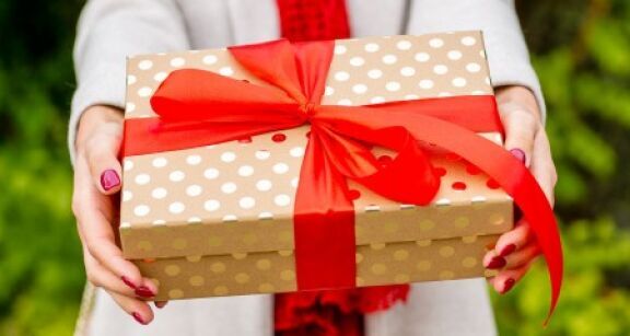 Le présent d’usage : une solution pour donner sans fiscalité