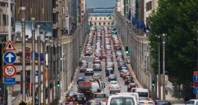Bruxelles assouplit son objectif de décarbonation