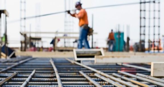 Bâtiment : une troisième année dans le rouge avant un timide rebond en 2026