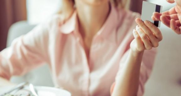 Frais de repas déductibles : les seuils pour 2017