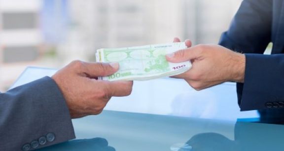 Débiteur d’une entreprise en liquidation judiciaire : réglez votre dette au liquidateur !