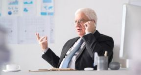 Des honoraires perçus par un professionnel libéral à la retraite peuvent-ils bénéficier du quotient ?