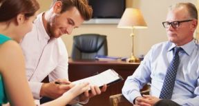 Mise en garde du banquier en cas d’emprunt souscrit par plusieurs personnes