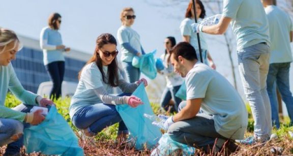 Plus d’un quart des Français fait du bénévolat dans une association