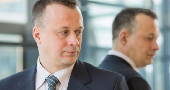 Cumuler un contrat de travail et un mandat social dans une société