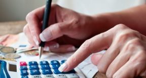 Une hausse de la CSG compensée par des baisses de cotisations salariales