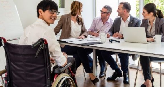 Quels &#x00e9;tablissements doivent employer des travailleurs handicap&#x00e9;s&#x00a0;?