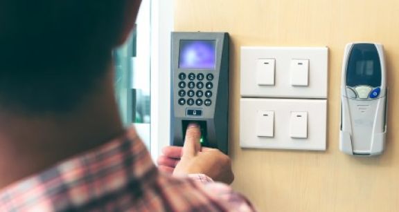 Pas de biométrie pour contrôler les horaires de travail des salariés !