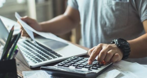 Cotisations basées sur le revenu estimé : pas de sanctions en 2019