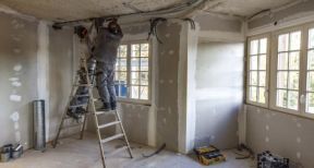 Vente d’un commerce en location : à qui incombe les travaux ?