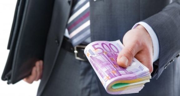 Mécénat d’entreprise : déclaration des dons excédant 10 000 €