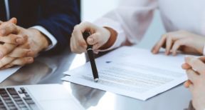 Redressement judiciaire : des aménagements en faveur du chef d’entreprise