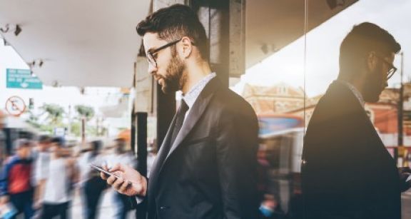 Grèves : les applications qu’il faut installer sur son smartphone