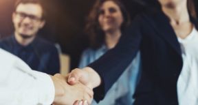 Services aux entreprises : quelles conséquences sur la fiscalité des associations ?