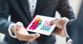 Cadeaux et bons d’achat : 171 € par salarié en 2020