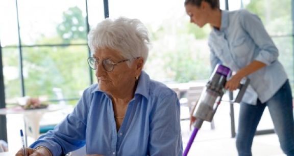 Paiement d’une prestation de services : pas de réduction d’impôt pour dons