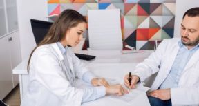 Médecins : pas de TVA sur les honoraires rétrocédés