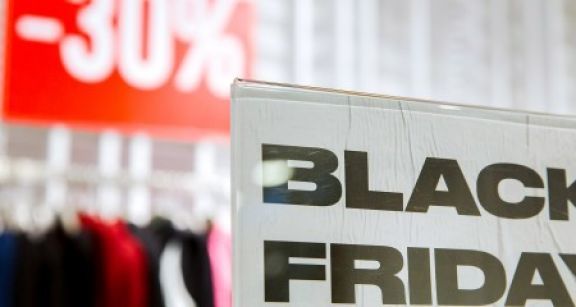 Gare à la publicité agressive en dehors des périodes de soldes !