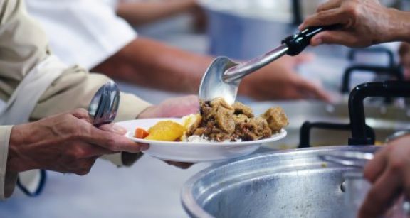 Dons aux associations : une réduction d’impôt plus favorable