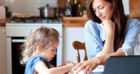 Une nouvelle exigence pour l’activité partielle pour garde d’enfant