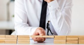 Crise systémique : une assurance pour couvrir les pertes d’exploitation des entreprises ?