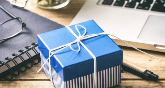 Quelle fiscalité pour les cadeaux offerts par l’entreprise en 2020 ?