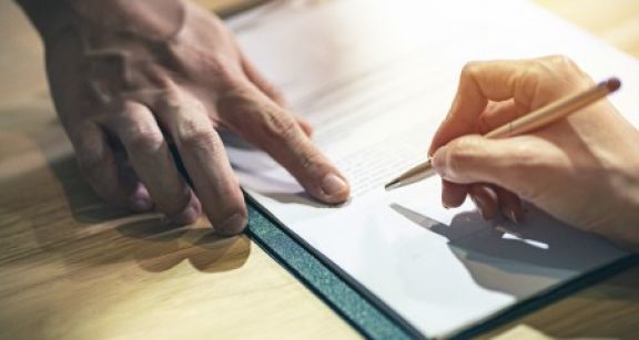 Pas de contrat d’usage pour un emploi permanent !