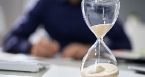 Exonération en ZRR : quand la déclaration du professionnel libéral est déposée trop tard…