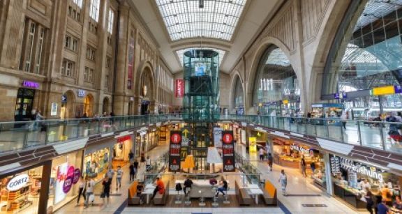 La restauration représente 40 % de l’offre commerciale de la gare Montparnasse