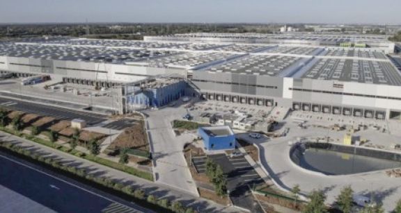 Monoprix présente son entrepôt géant zéro carbone