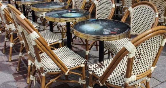 Le loyer d’un commerce peut-il être déplafonné en cas d’extension de la terrasse ?