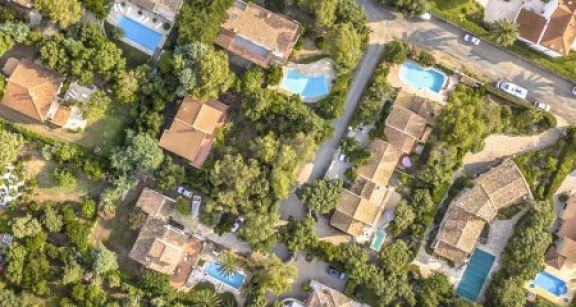 Taxe foncière : un nouvel outil pour détecter les piscines !